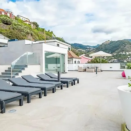 Excellent Location For Family And Friends