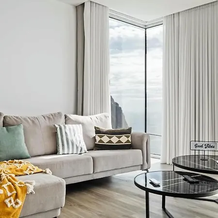Apartment Excellent Location For Family And Friends *